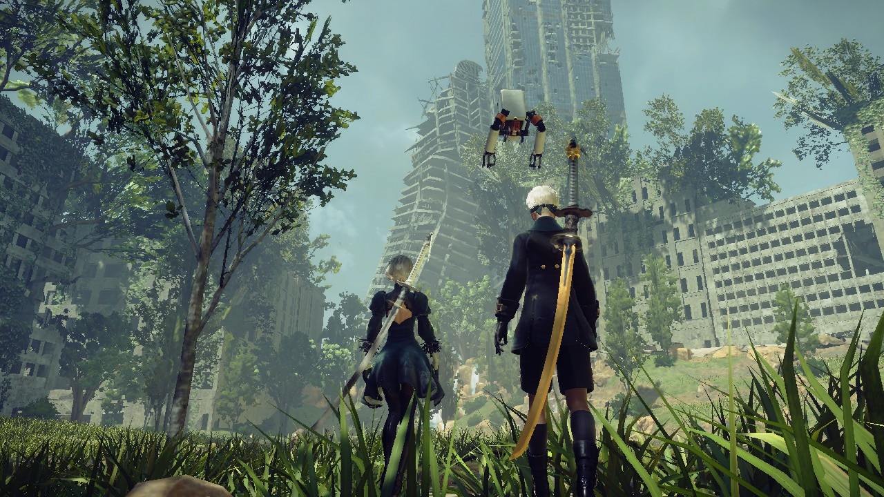Nier Automata in-game screenshot: 2B and 9S in abandoned overgrown city ruins